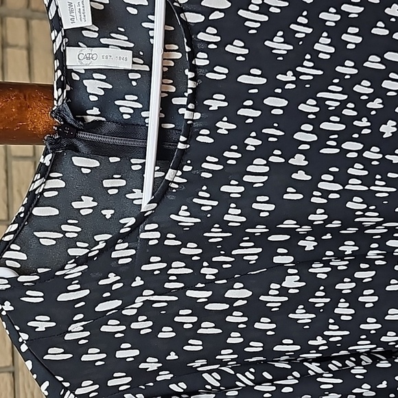 CATO Blouse Sz 14/16 Like New! - Picture 2 of 13